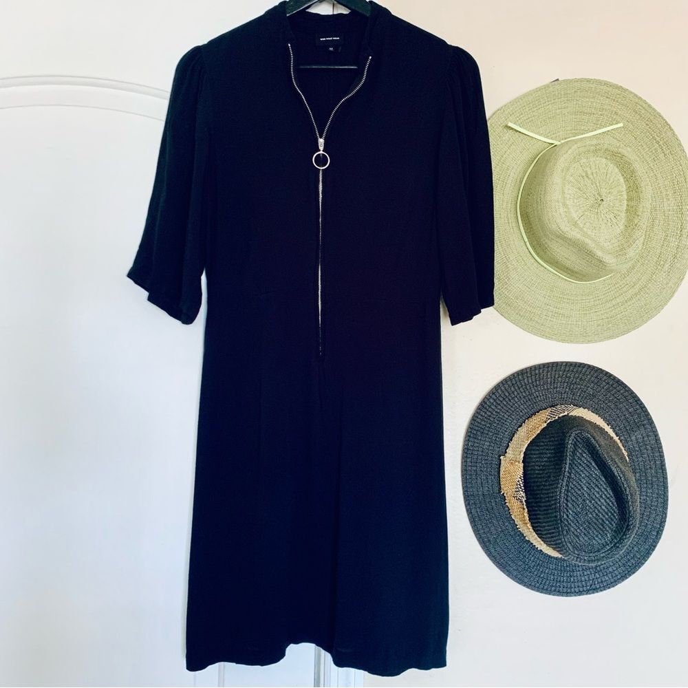 Who What Wear Women's Classic Black Silk Front Zip Detail Cocktail Dress Size: M